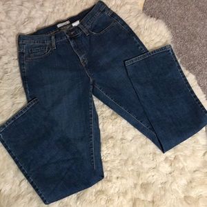 Levi jeans size 10